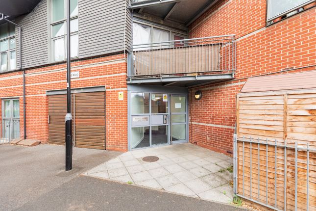 Tw14 8Dr - High Res-5.Jpg