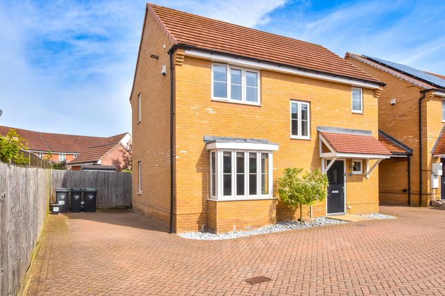 Thumbnail Detached house to rent in Maltings Close, Flitch Green, Dunmow