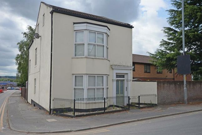 Detached house to rent in Hyde, Greater Manchester