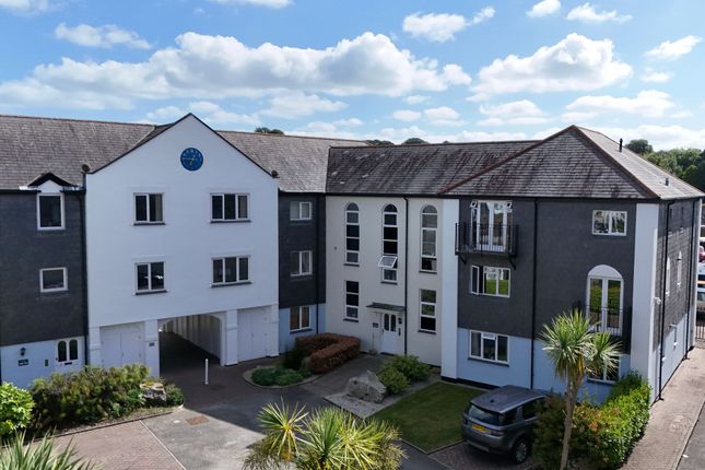 Thumbnail Flat for sale in Campbeltown Way, Falmouth