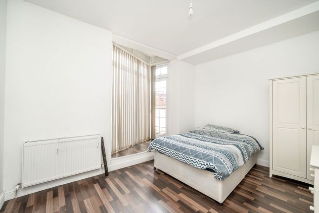Flat 5, 18, King Street, Twickenham photo 5