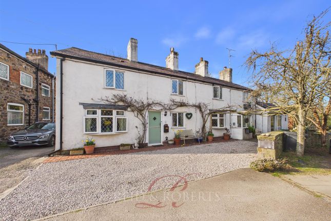 5-bed house on 3, Wesley Place, Mold, £350,000
