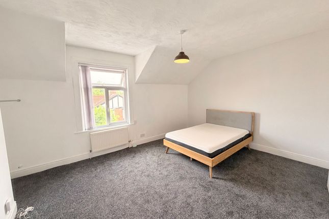 Flat 3, 40 Milton Grove, Manchester photo 2
