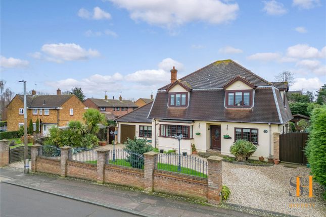 Thumbnail Detached house for sale in Mount Road, Wickford, Essex