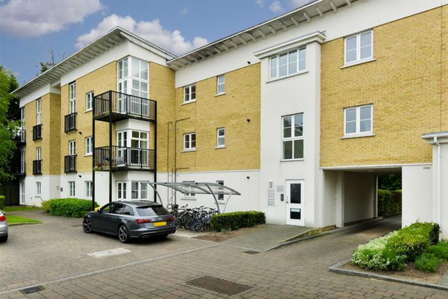 Thumbnail Flat for sale in Queens Court, Revere Way, Ewell