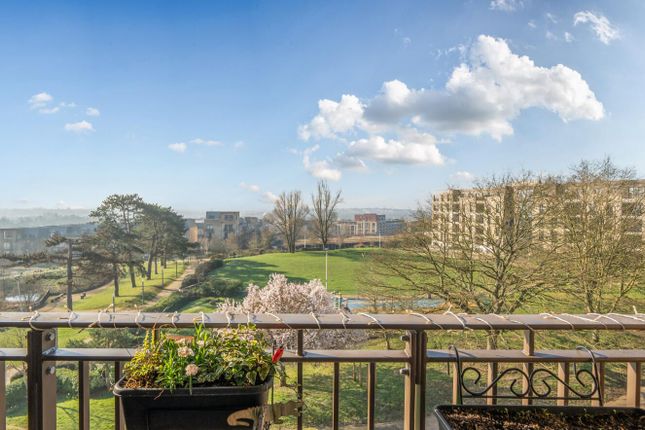 34 Garrison Heights, 55, Henry Darlot Drive, Mill Hill photo 2