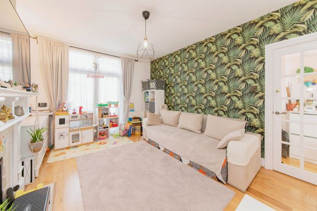 4A, Greenhill Way, Harrow photo 4