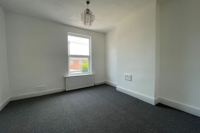 70 Lamcote Grove, Nottingham photo 3
