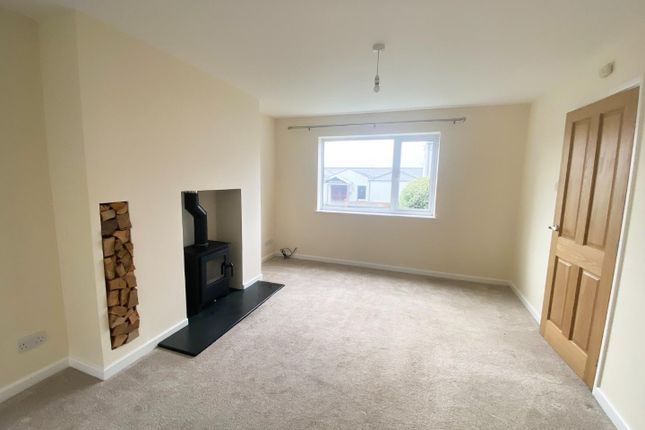 33a, High Street, Ashcott photo 2