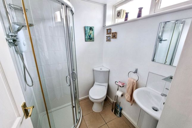 1, Eddrington Grove, Newcastle Upon Tyne photo 5