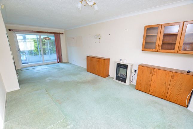 Detached house for sale in Keswick Close, Dunstable, Bedfordshire