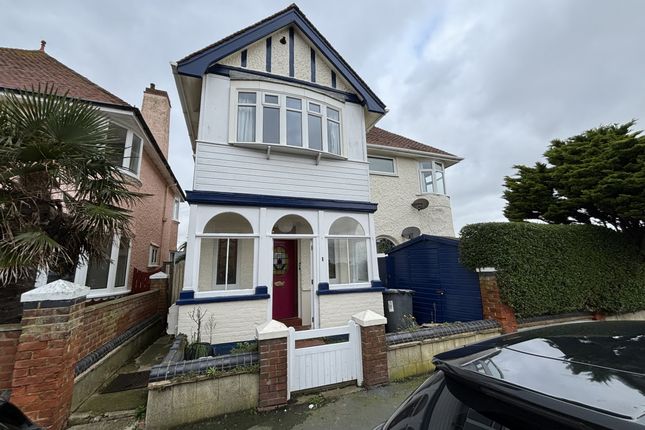 Thumbnail Maisonette to rent in Beacon Road, Herne Bay