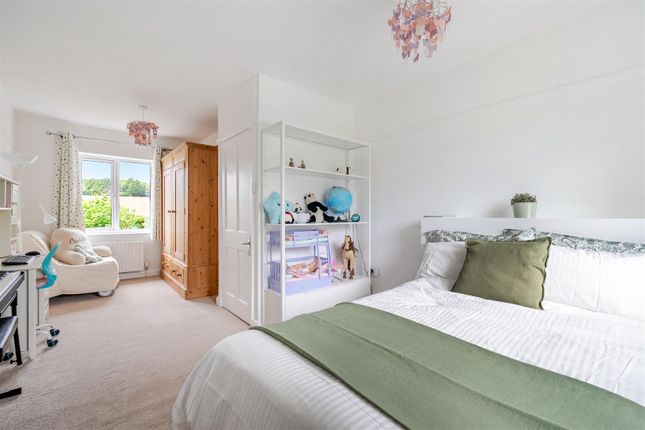 31, Coombe Lane, Enford photo 4