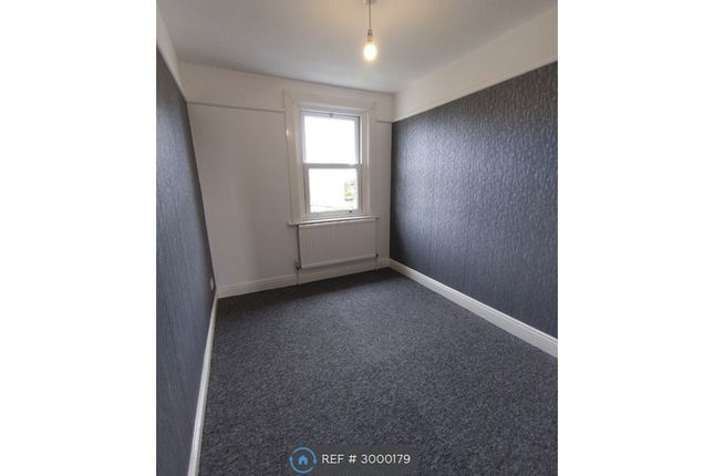 First Floor Flat A Cynthia Road, Parkstone, Poole photo 4