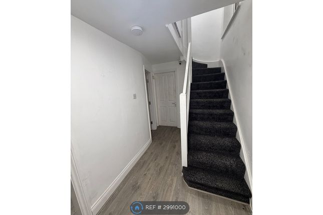 Larch Avenue, Birmingham photo 5