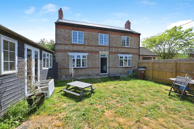 Woodford Lodge, West End, Wisbech photo 2