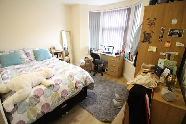 60, Maindy Road, Cardiff photo 3