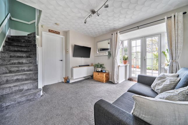 28, Dryden Close, Fareham photo 2