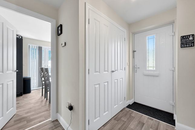 9 Baynton Close, Westbury photo 3