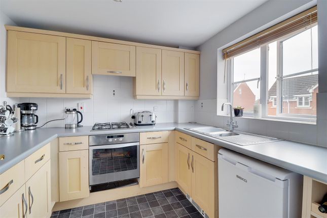 9, Lime Avenue, Brough photo 2