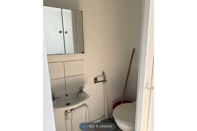 D Northwold Road, London photo 5