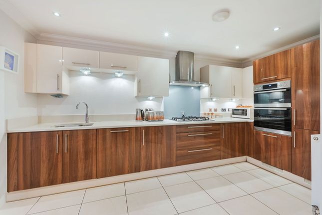 41b, Bluehouse Lane, Oxted photo 3
