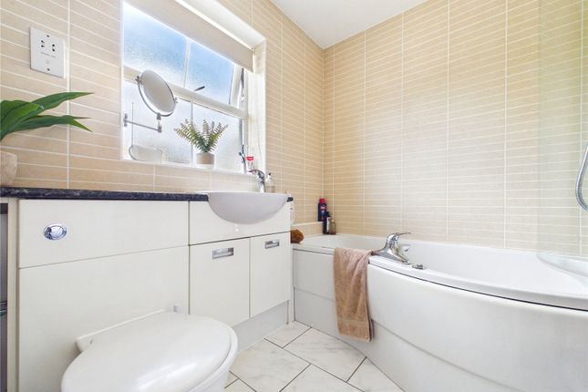 67, Eglinton Drive, Chelmsford photo 4
