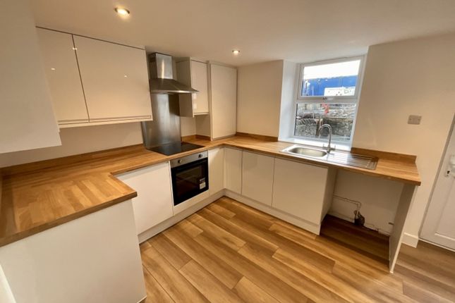 3-bed house on 4 Taylor Street, Clitheroe, £850/mo
