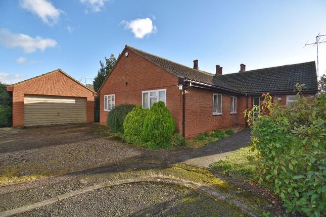Thumbnail Bungalow for sale in Northfield, Fulbourn, Cambridge