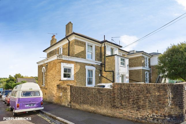 Flat 2/Gordon Lodge, 8 Belvedere Street, Ryde photo 4