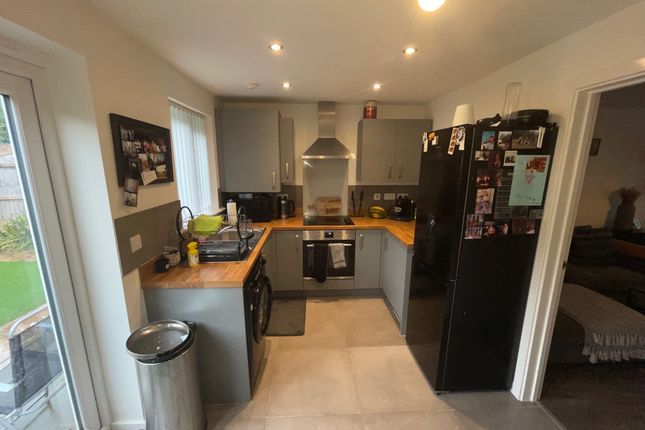 138, Willow Way, Coventry photo 4