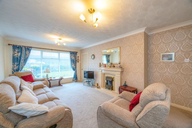 16, Moorland Crescent, Barnsley photo 2
