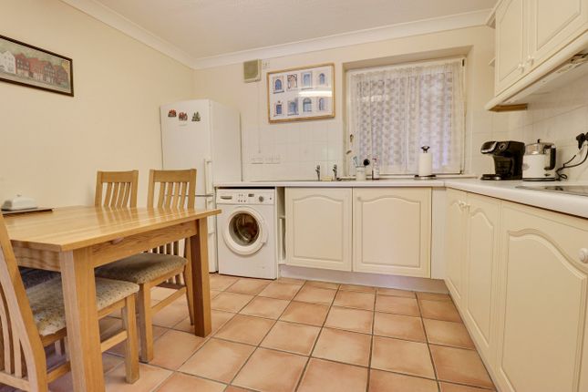 2, Orchard Lea, Sawbridgeworth photo 3