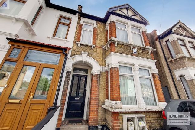 Thumbnail Flat for sale in Wellesley Road, Ilford