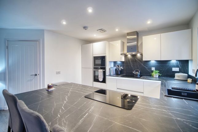 27 John Street, Catrine, Mauchline photo 4