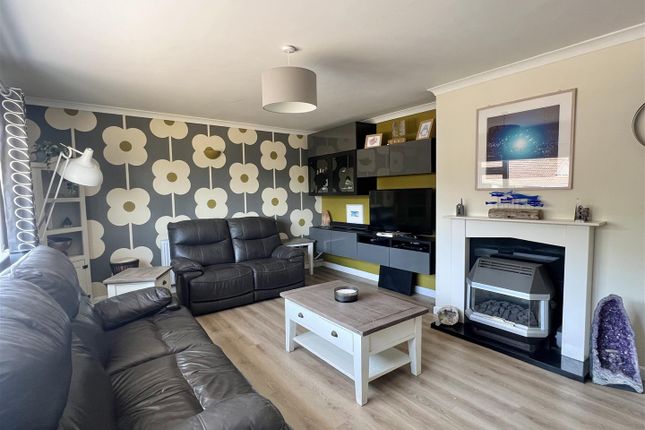 11, Edinburgh Close, St. Austell photo 3