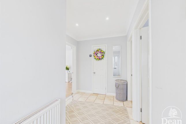 49, Lancaster Drive, Lydney photo 4