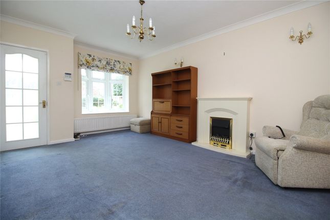 10, Brooklyn Court, New Milton photo 2