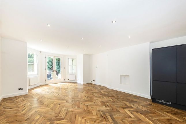 Flat 2, 51, Belsize Park Gardens, London photo 4