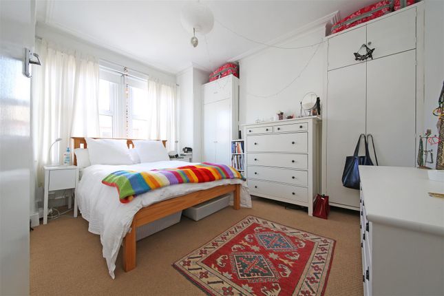 Maisonette to rent in College Road, Colliers Wood, London