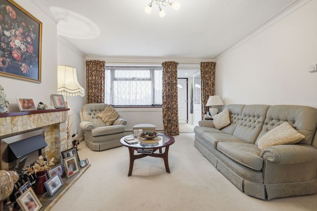 2 Stoney Hills, Billericay photo 2