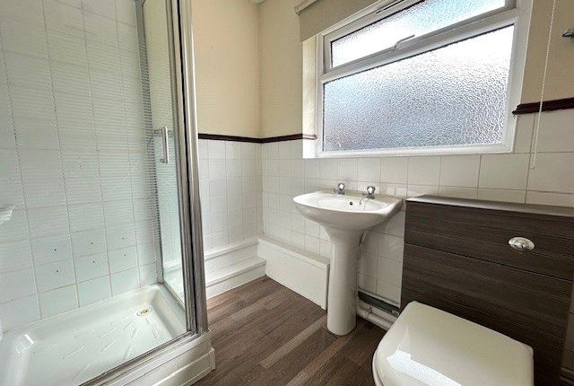 7, Trent Road, Haydon Wick photo 4