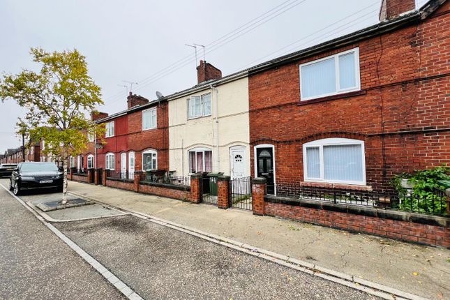 Terraced house to rent in Harrow Street, South Elmsall, Pontefract