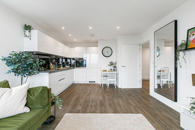 Flat 40, Kempton House, 122, High Street, Surrey photo 4
