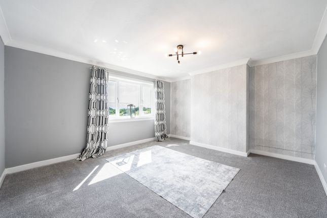 54, Amochrie Road, Paisley photo 2