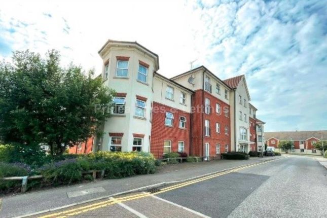 2-bed flat on Olsen Rise, Lincoln, £125,000