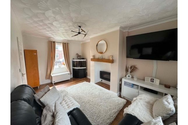 23, New Lane Crescent, Upton, Pontefract photo 3