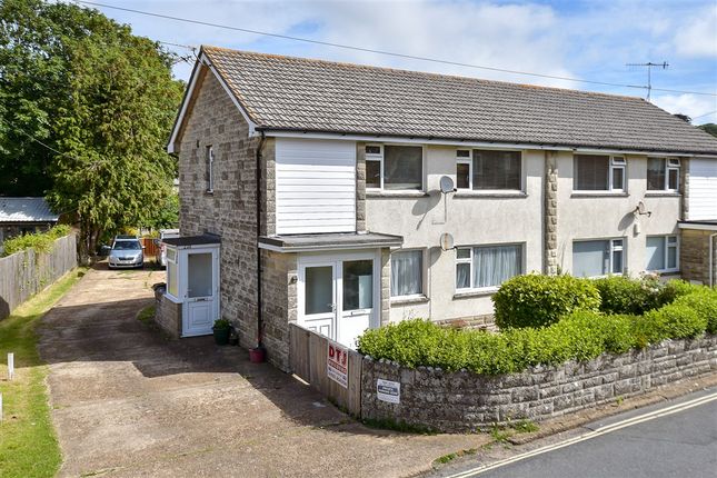 2-bed flat on West Street Wroxall, Ventnor, £86,250