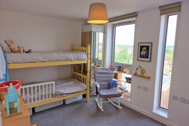 Flat 36, Altus House, 335/337 Bromley Road, London photo 5