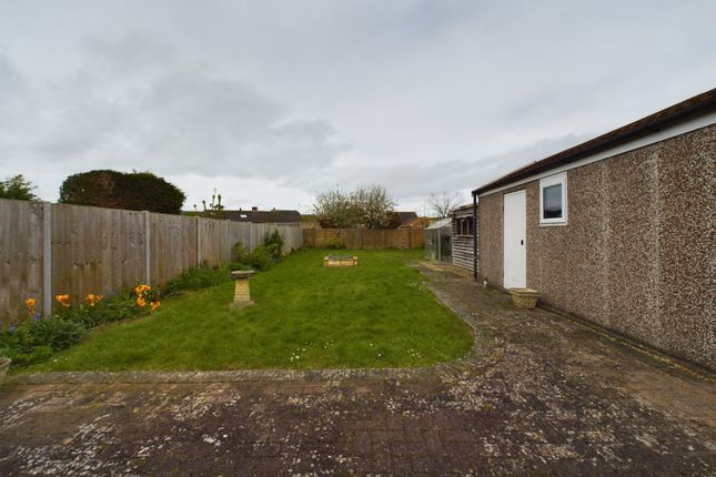 Semi-detached bungalow to rent in Bramley Road, Mitton, Tewkesbury